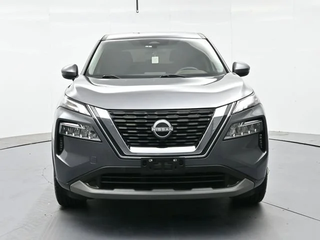 Used 2023 Gun Metallic Nissan SV image 2