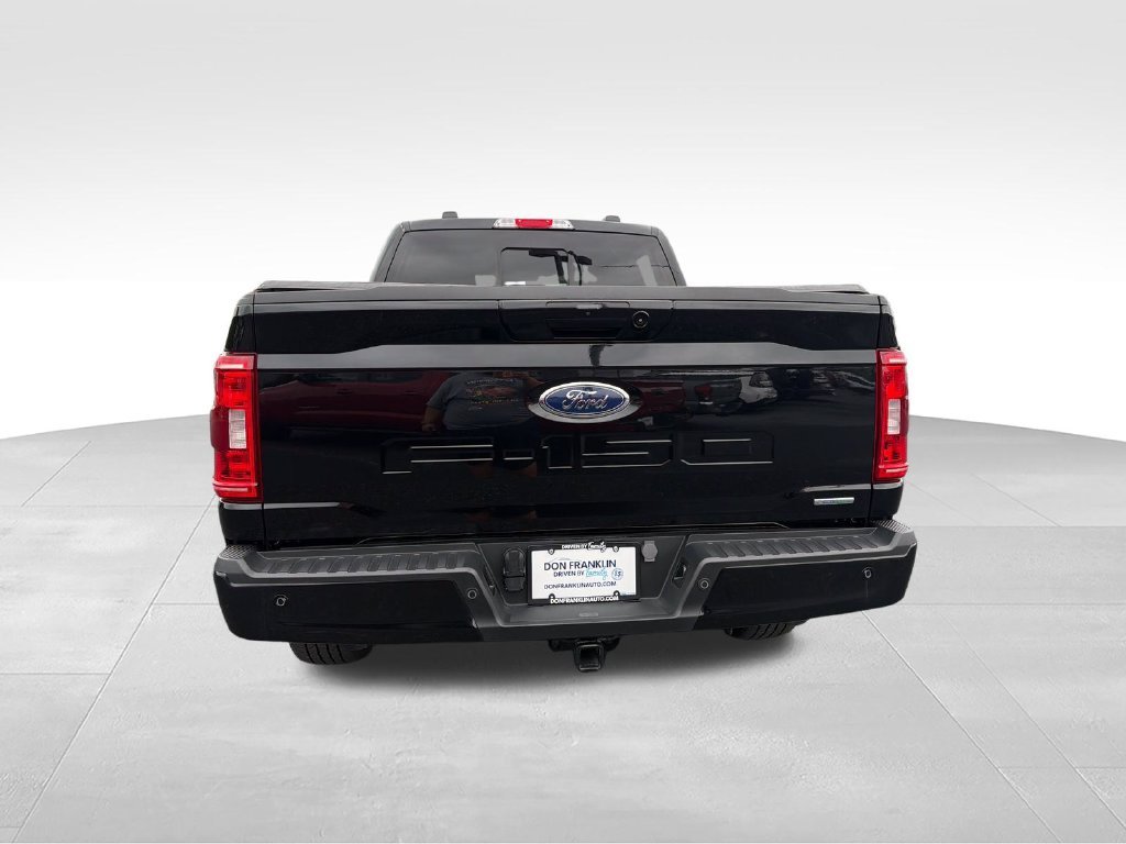 Used 2023 Black Ford XLT image 4
