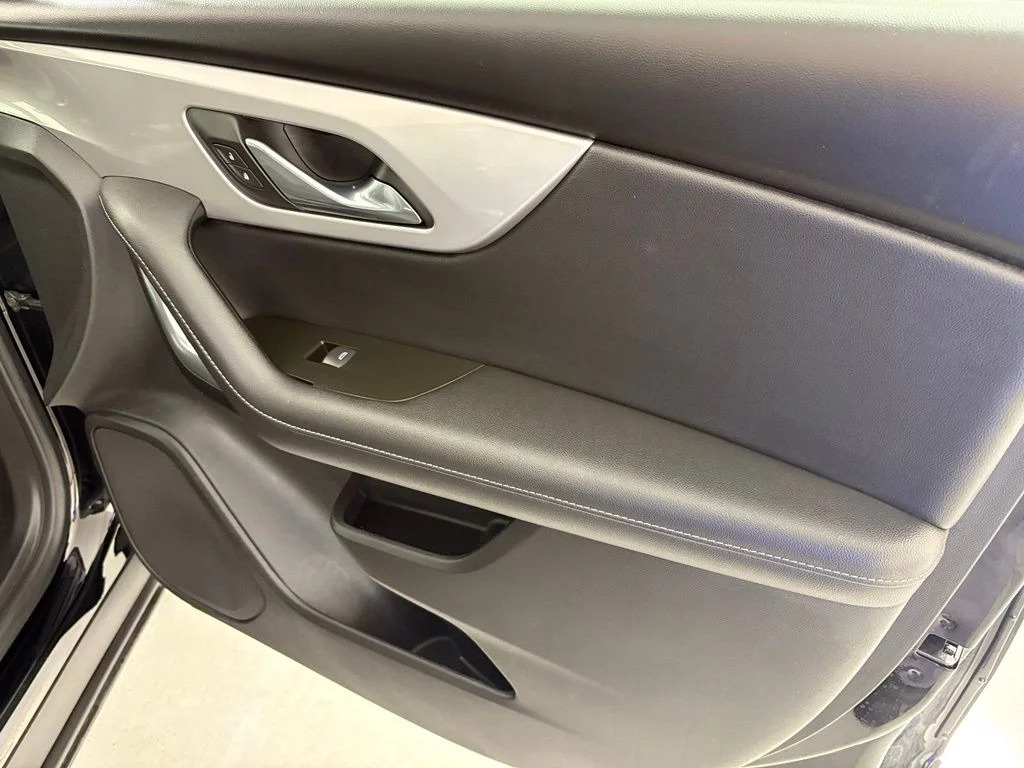 Used 2025 Black Chevrolet LT image 37