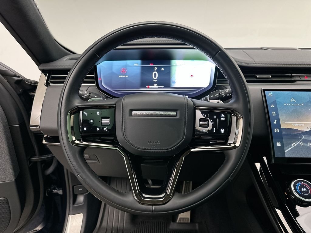 Used 2023  Land Rover SE Dynamic image 30