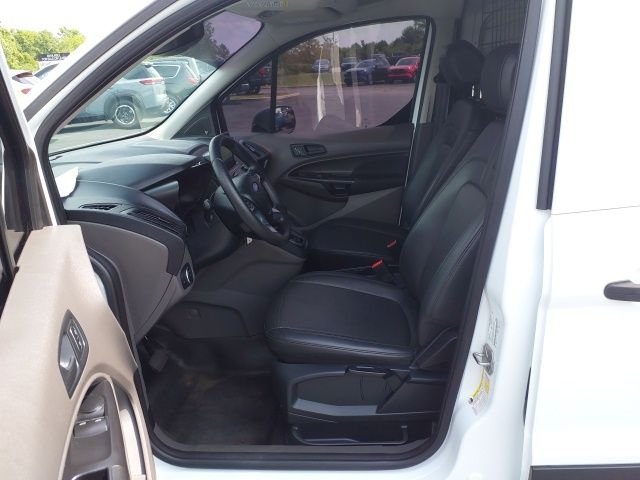 Used 2020 White Ford XL image 17