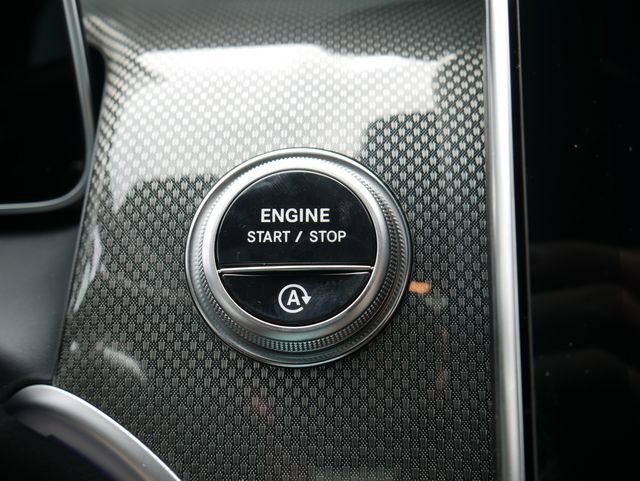 New 2026 Cirrus Silver Metallic Mercedes-Benz GLC 300 image 36