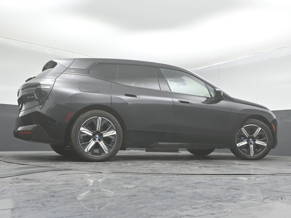 2023 BMW IX - Image 44