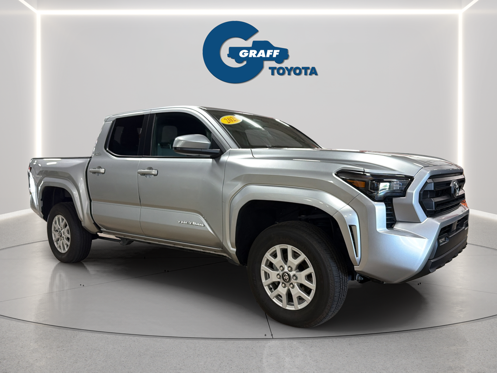 Used 2025 Silver Toyota SR5 image 10