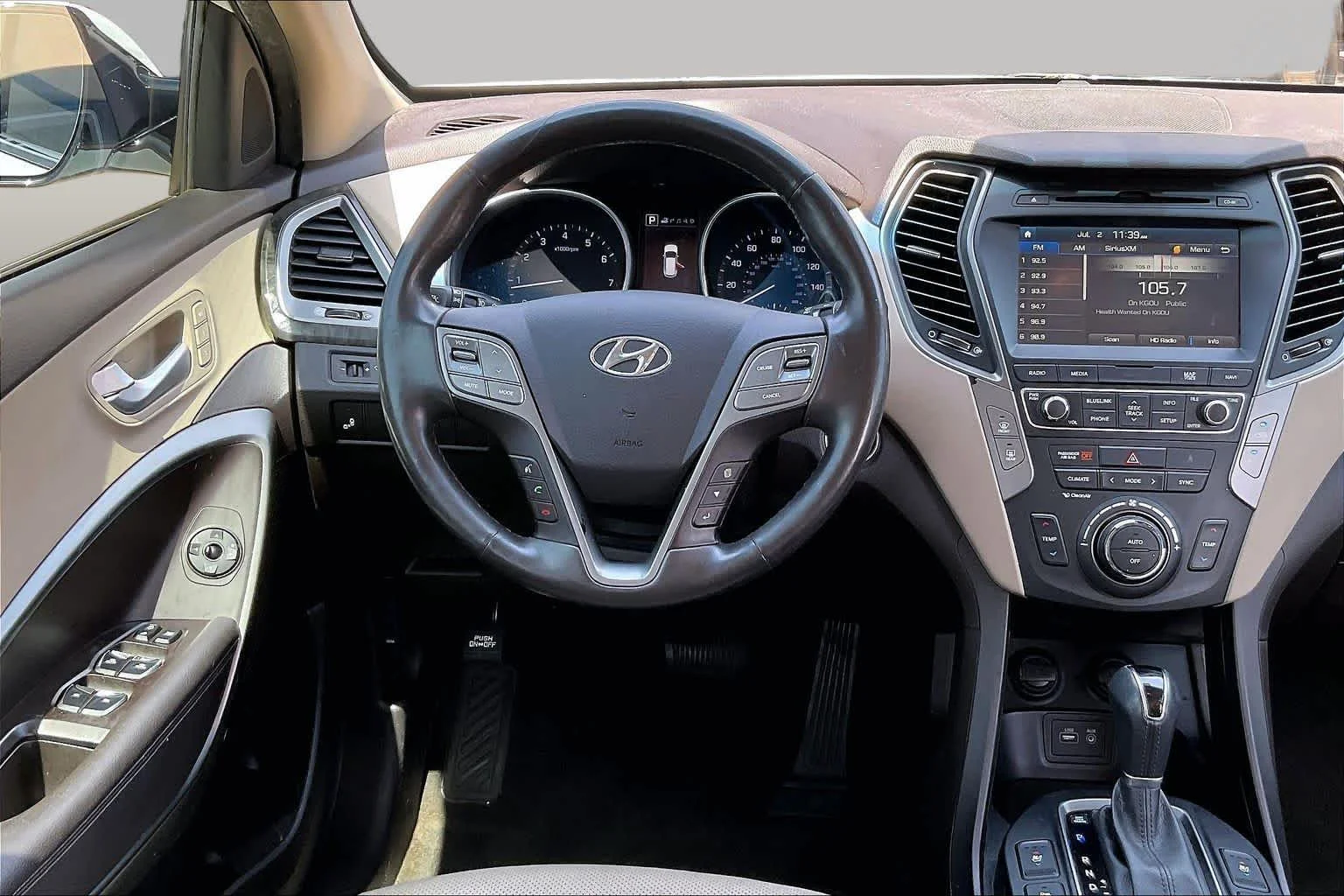 Used 2017 Frost White Pearl Hyundai 2.4L image 5