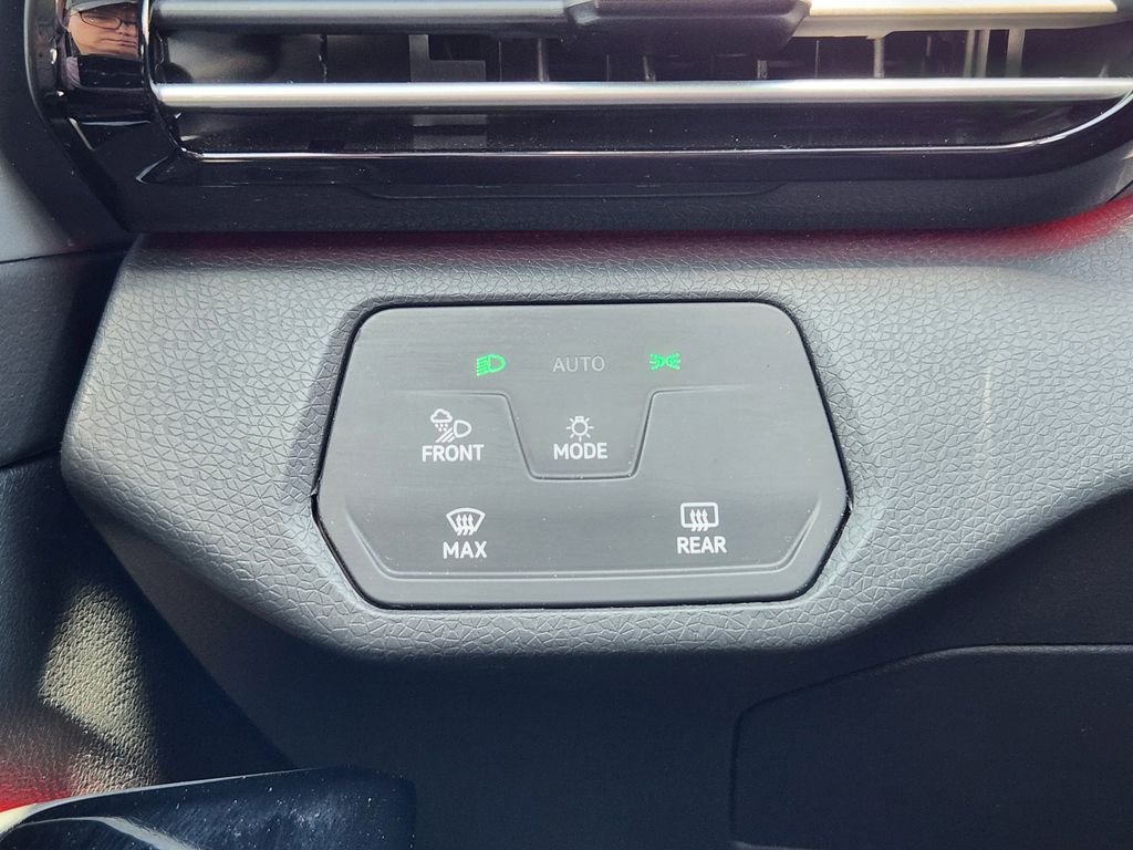 Used 2023 Gray Volkswagen Pro S image 18