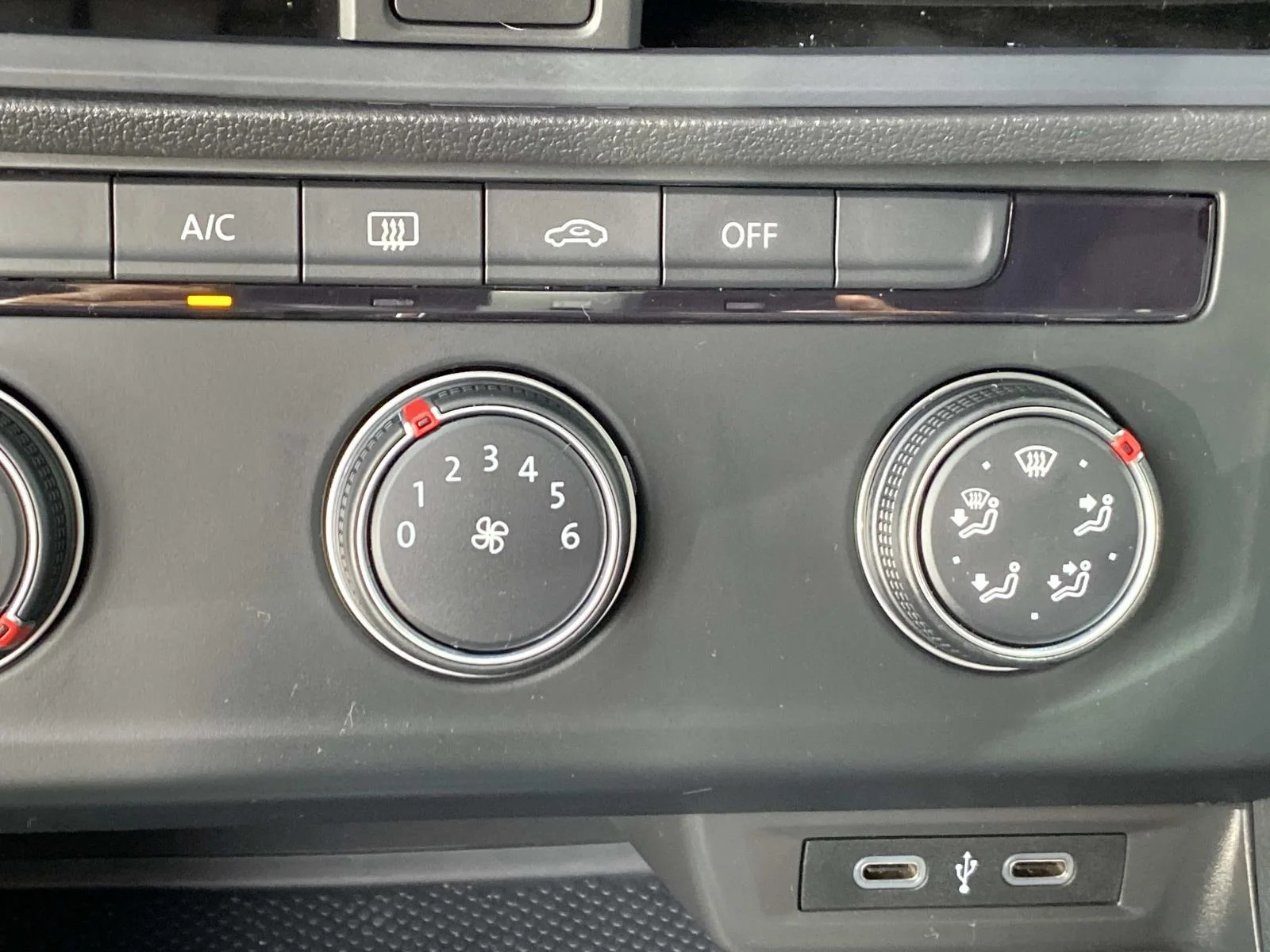 Used 2022 Pyrite Silver Metallic Volkswagen Sport Manual image 10