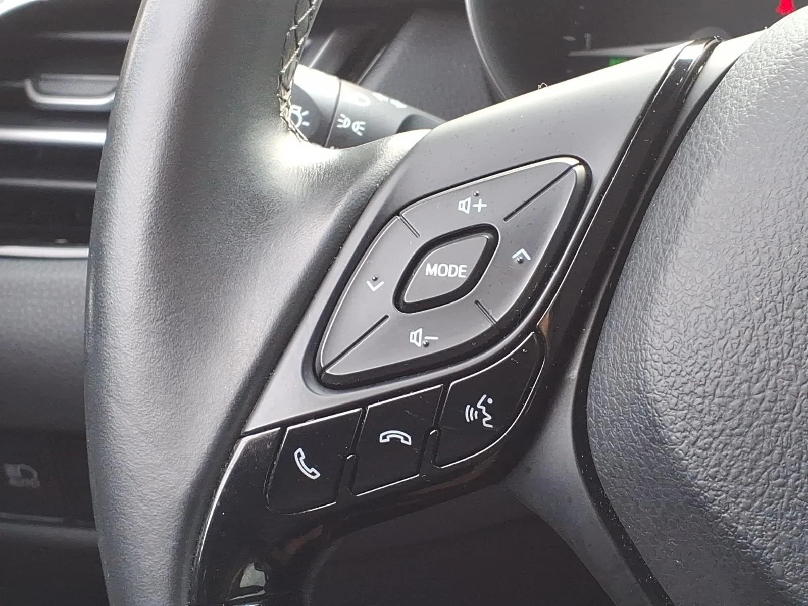 Used 2019 Magnetic Gray Metallic 1g3 Toyota Limited image 23