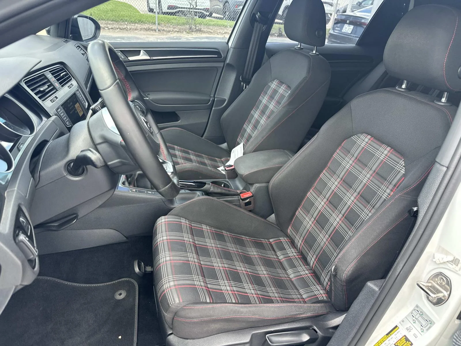 Used 2017 Pure White Volkswagen S image 14