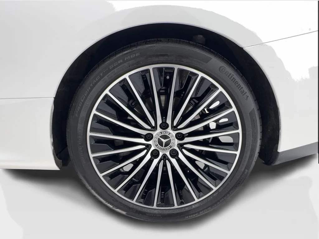 Used 2025 White Mercedes-Benz CLE 300 image 11
