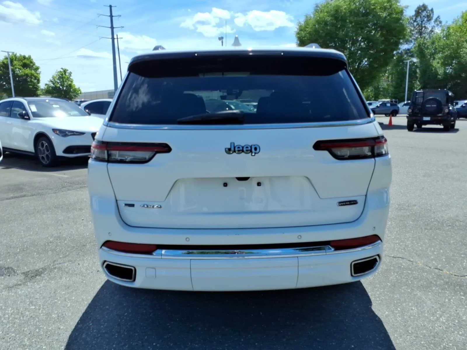 Used 2023 Bright White Clearcoat Jeep Overland image 17