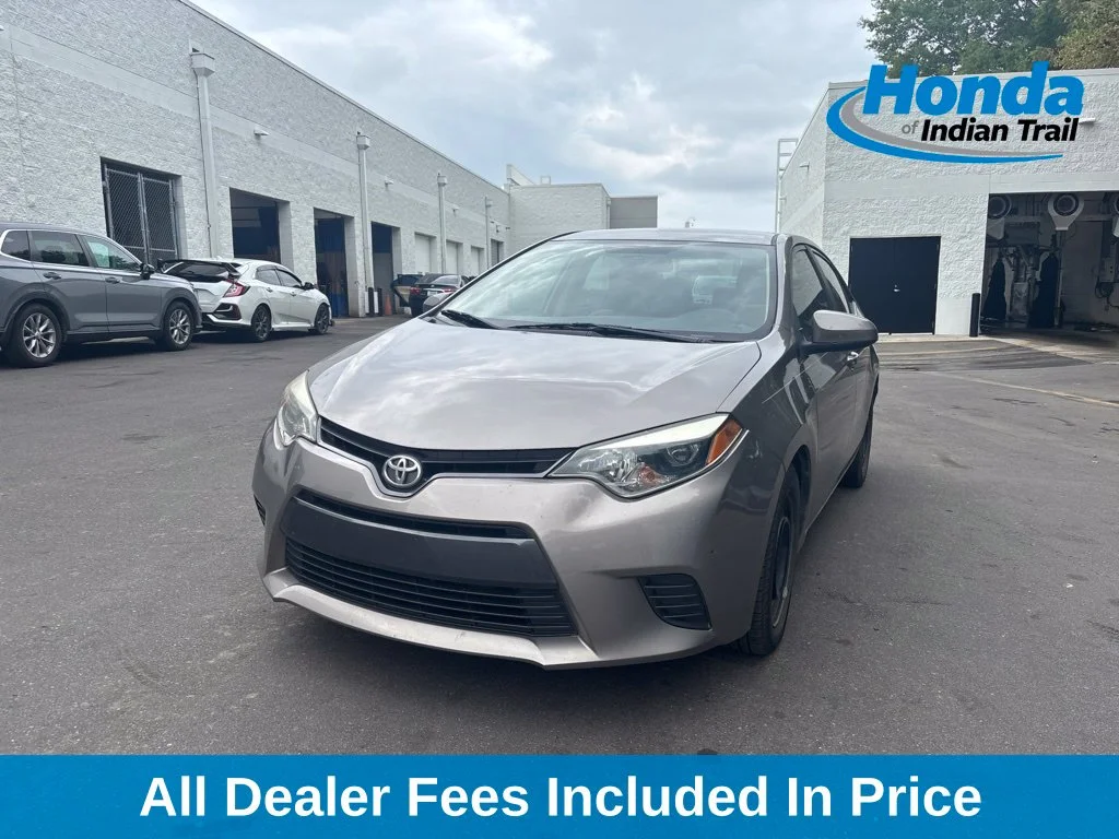 Used 2015 Brown Toyota LE image 1