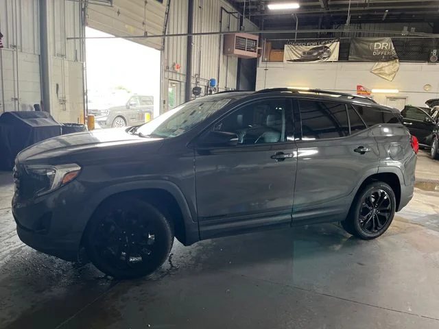 Used 2020 Gray GMC SLT image 1