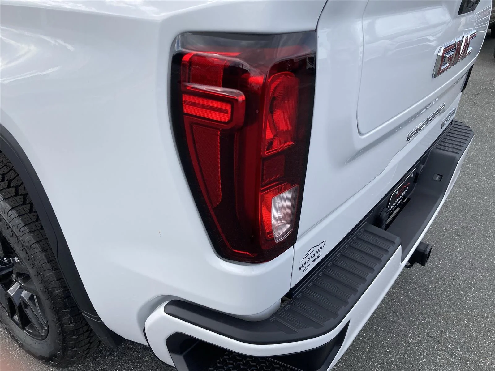 New 2026 Summit White GMC Elevation image 12
