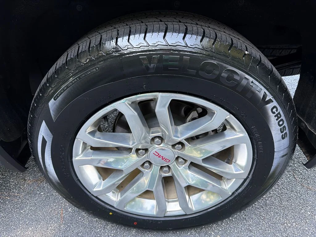 Used 2019 Red GMC SLT image 19