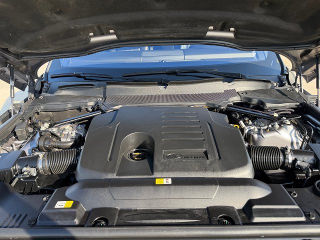 Used 2020 Gray Land Rover HSE image 19