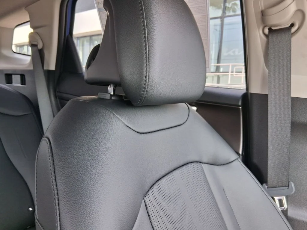 New 2026 Blue Kia EX image 23