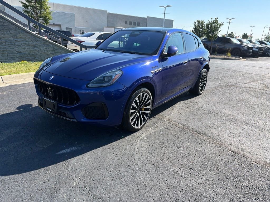 Used 2023 Blue Maserati Modena image 3