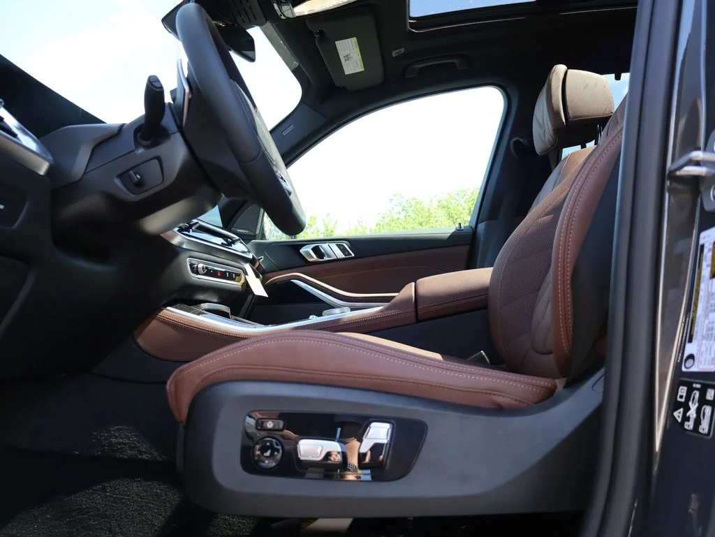 New 2026 Gray BMW xDrive40i image 40