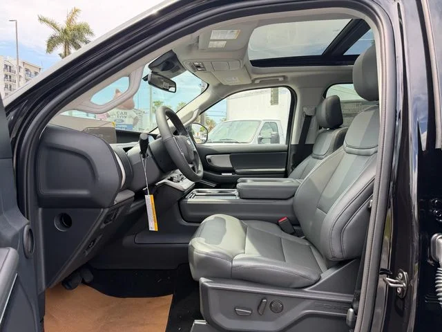 New 2026 Agate Black Metallic Ford MAX Active image 21