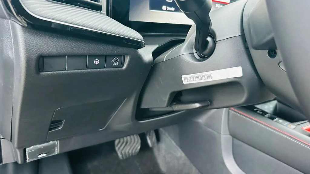 2026 Nissan KICKS SR - Photo 17