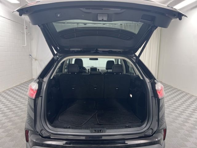 Used 2022 Agate Black Metallic Ford SEL image 8