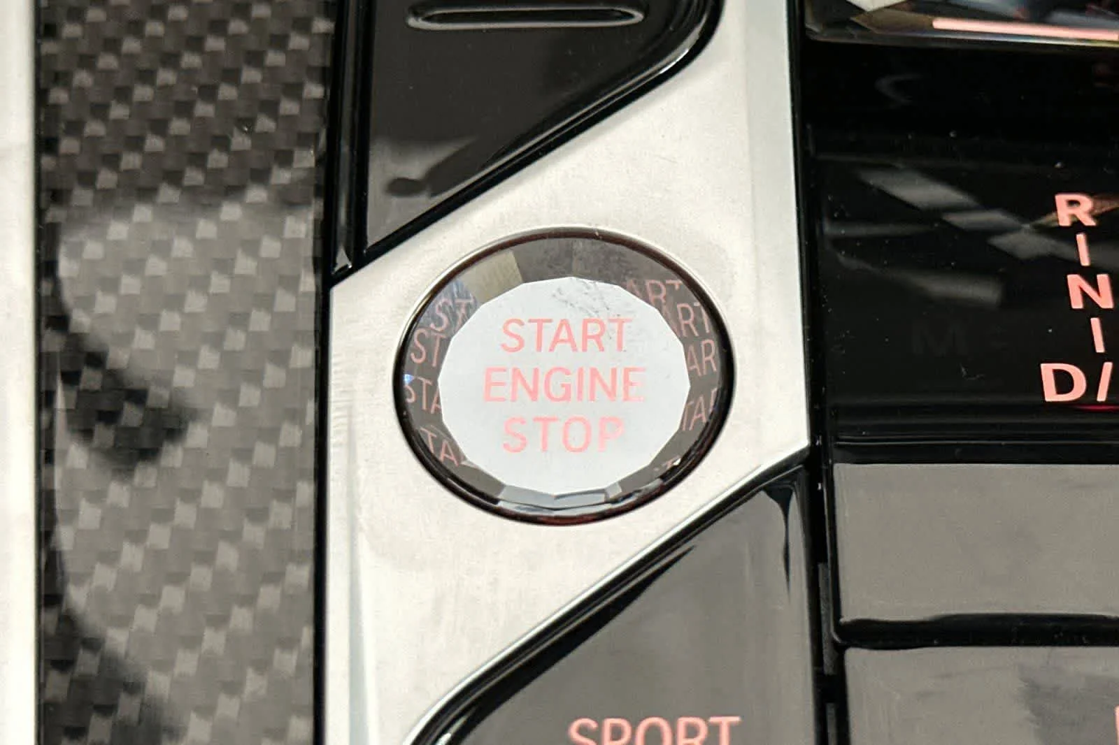 2026 BMW X6 M60i - Photo 23