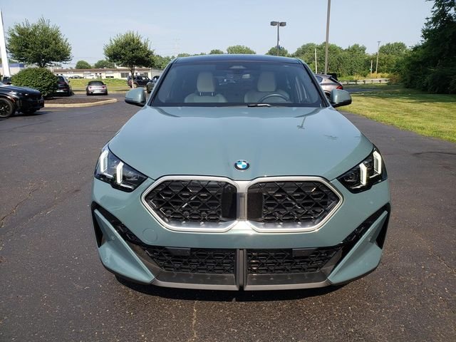 Used 2026 Green Metallic BMW xDrive28i image 10