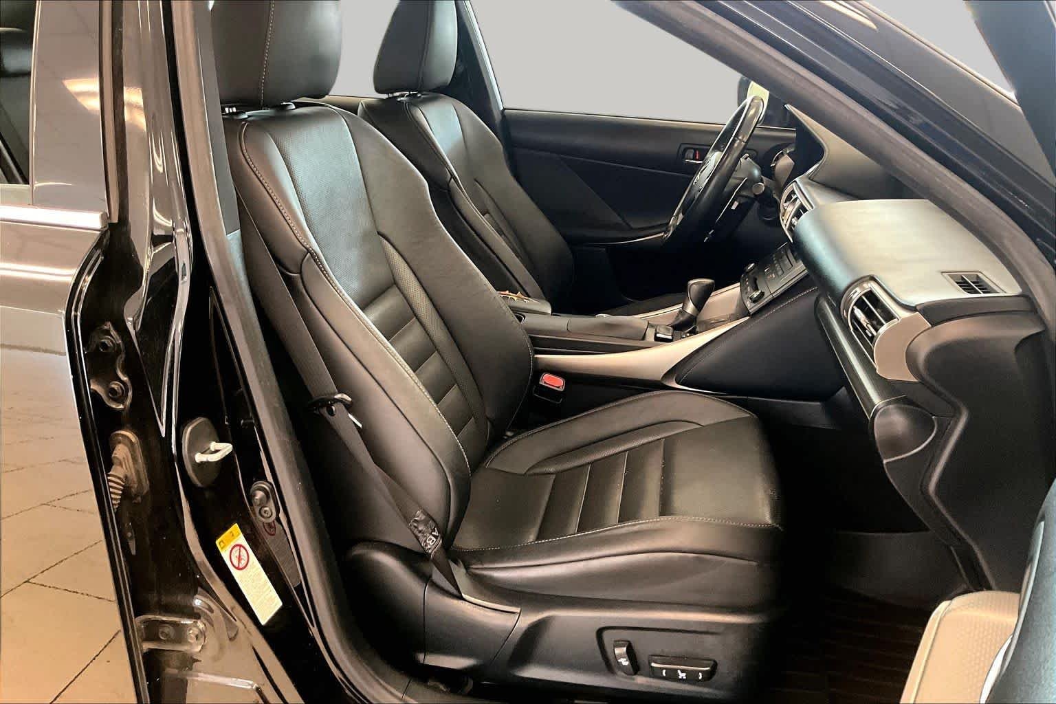 Pre-Owned 2015 Lexus IS 350