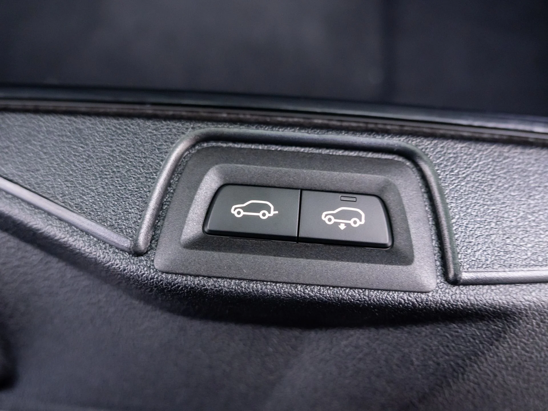 New 2026 Gray BMW xDrive40i image 27