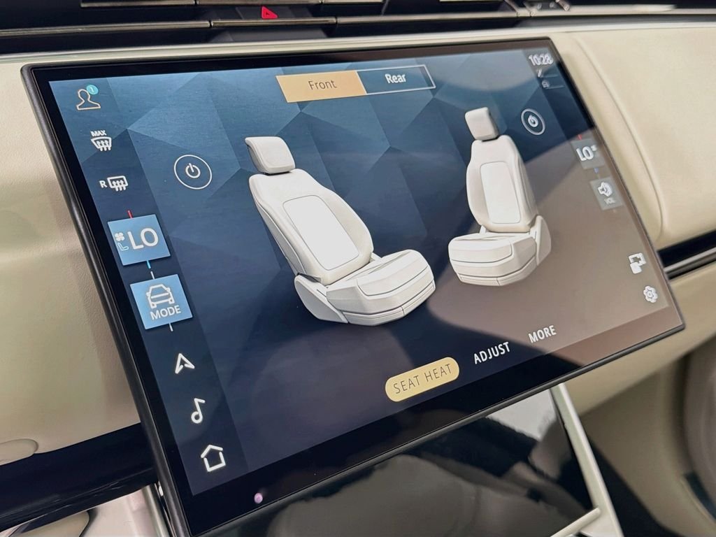 New 2026 Fuji White Land Rover SE image 21