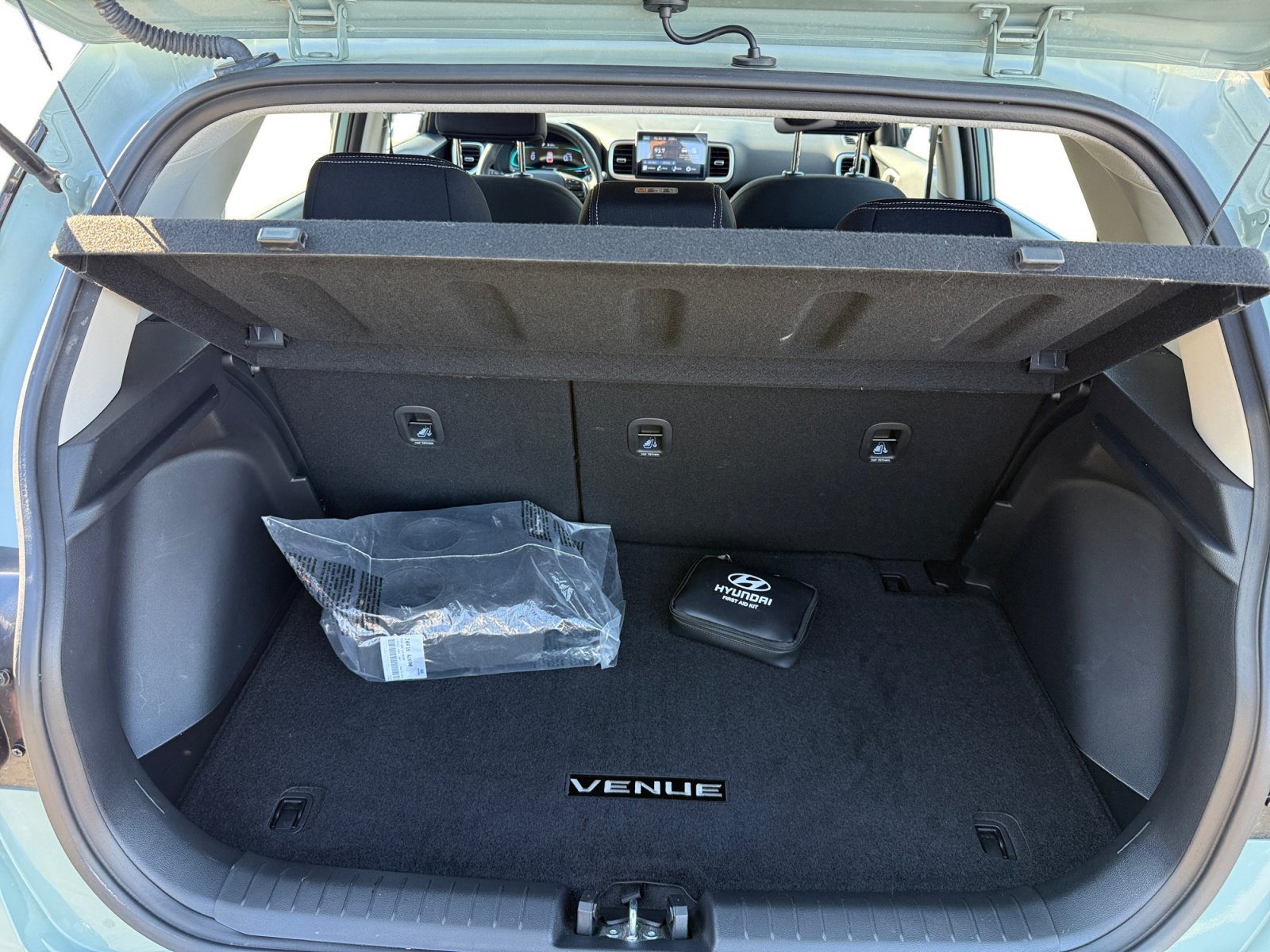Certified Used 2025 Green Hyundai SEL image 17