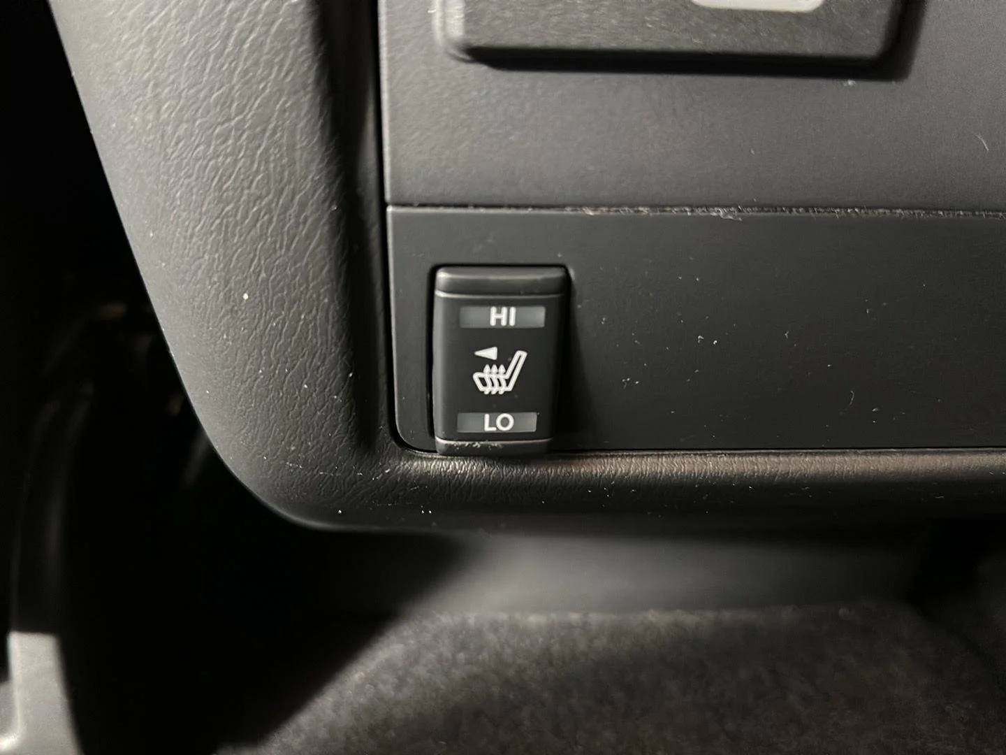 Used 2020 Gun Metallic Nissan SL image 25