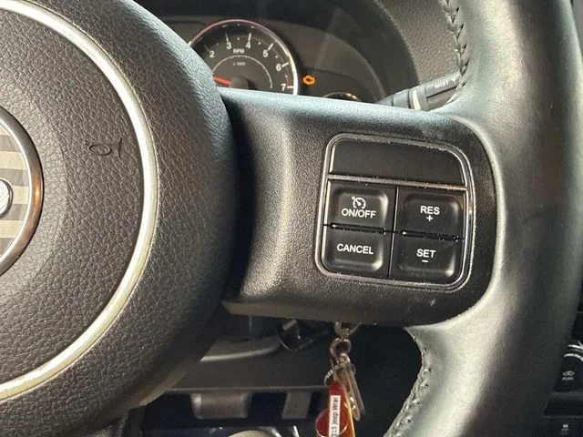 Used 2015 Gray Jeep Unlimited Sport image 32
