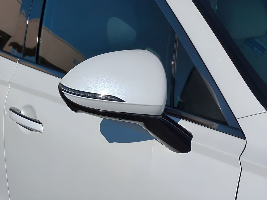 New 2026 White Genesis 3.5T SPORT PRESTIGE image 32