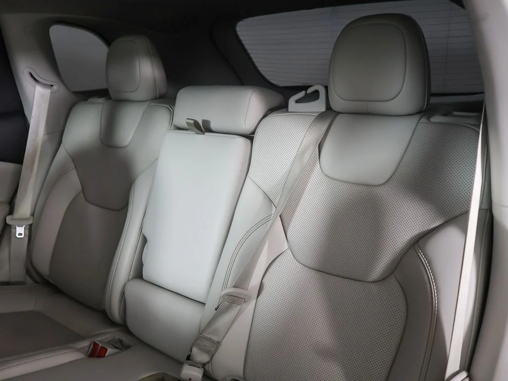 Used 2020 White Jeep Limited image 33