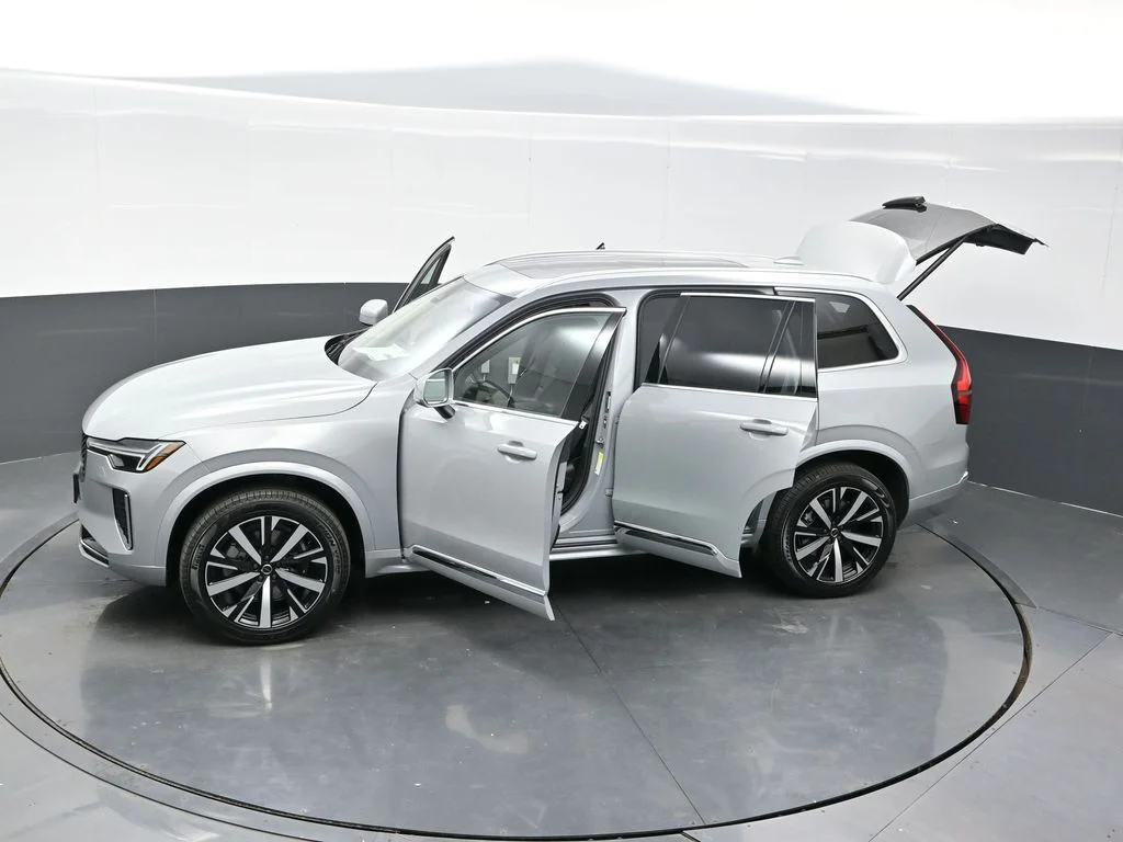 New 2026 Vapour Grey Volvo Core image 49