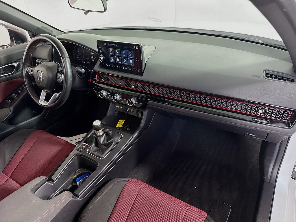 Used 2023 Platinum White Pearl Honda  image 29