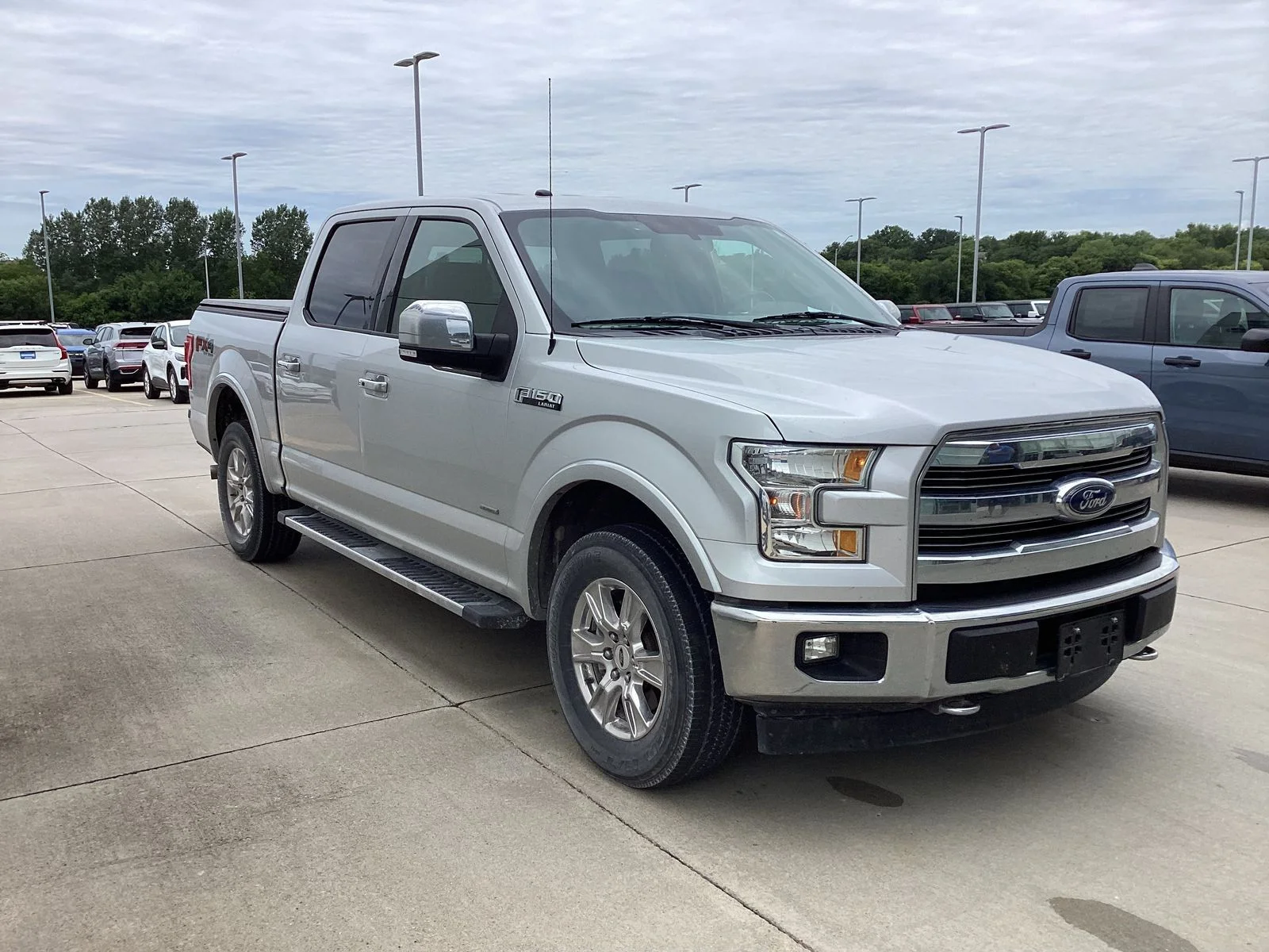 Used 2017 Silver Ford Lariat image 2