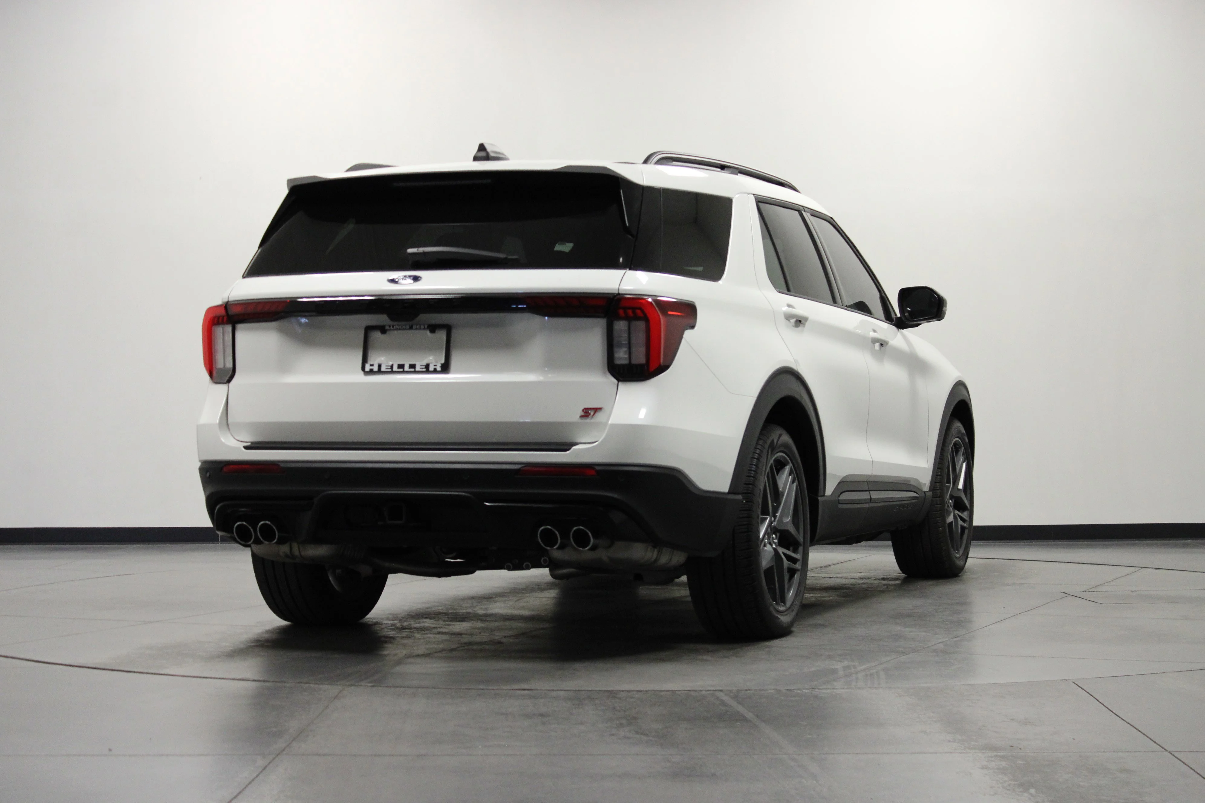 Used 2025 White Metallic Ford ST image 4