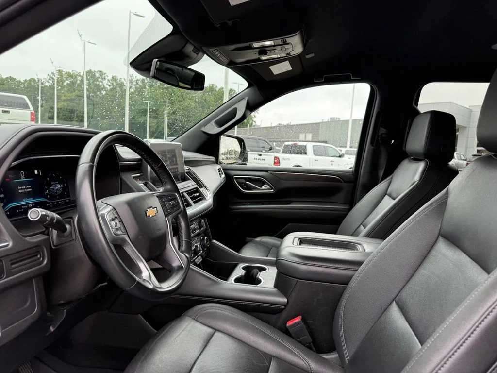 Used 2023 Black Chevrolet LT image 4