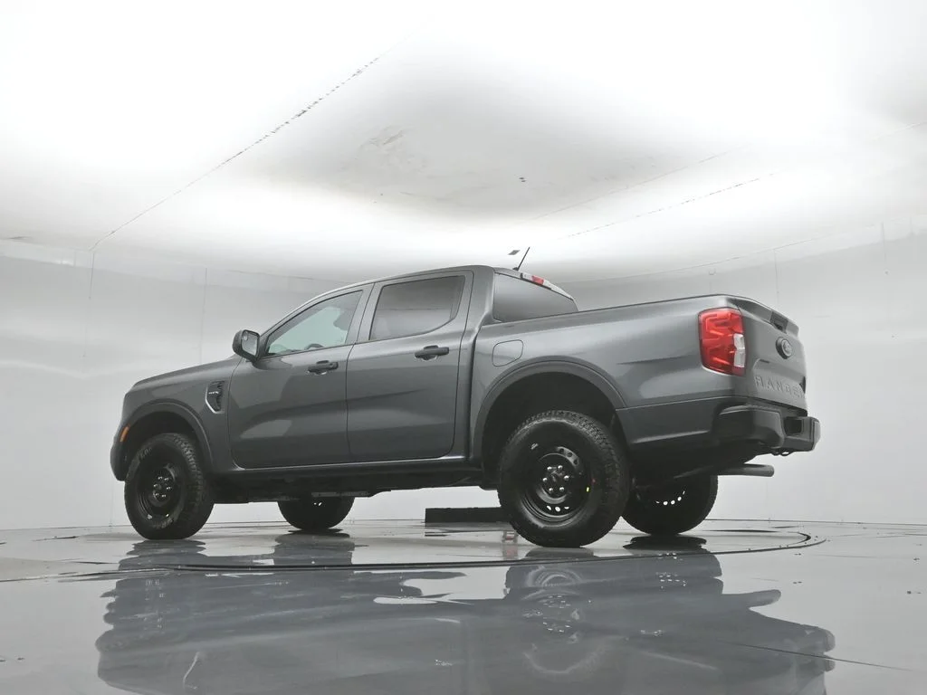 New 2026 Gray Ford XL image 3
