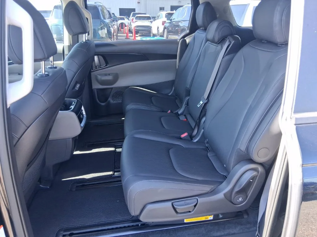 Certified Used 2026 Black Kia LXS image 16