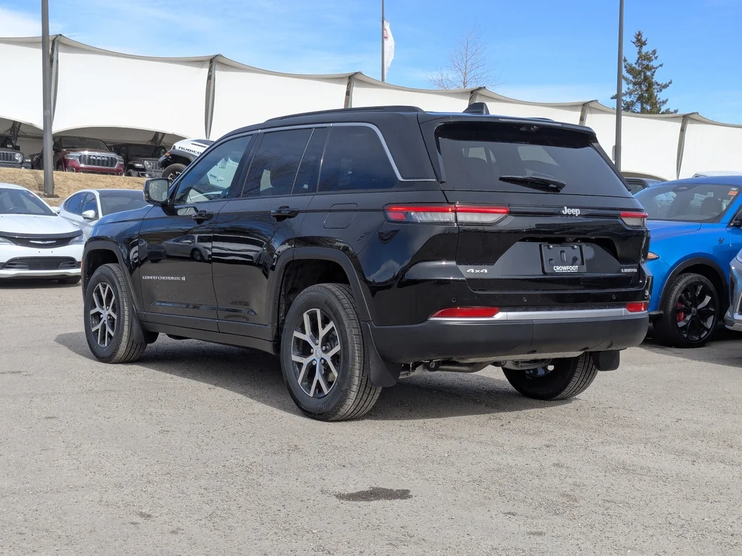 New 2026 Black Jeep Limited - - 4x4 - Panoramic Sunroof - Luxury Tech II - 9 Amplified Speakers - Remote Start & More! image 6