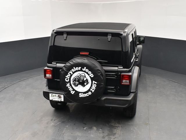 New 2026 Black Clear-Coat Exterior Paint Jeep Sport S image 17