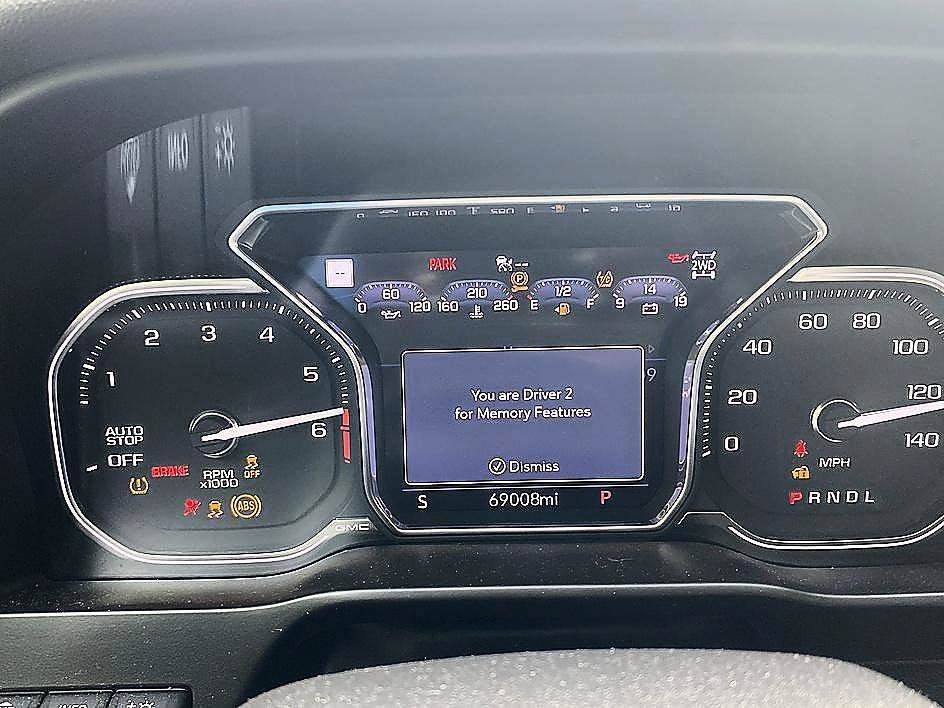Used 2020 Summit White GMC AT4 image 9