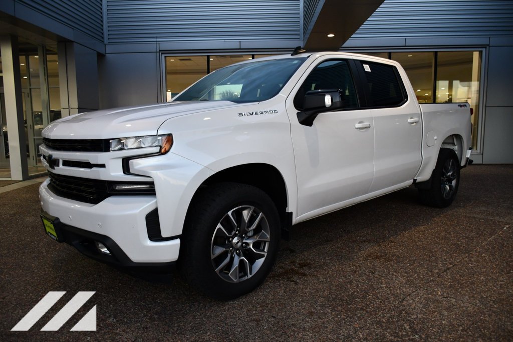 Used 2020 IRIDESCENT PEARL TRICOAT Chevrolet RST image 2