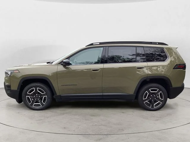 New 2026 41 Jeep LIMITED 4X4 image 2