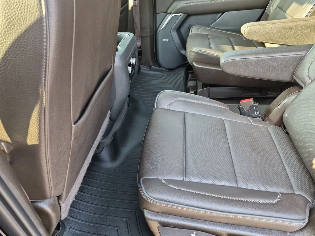 Used 2022 Blue GMC Denali image 34