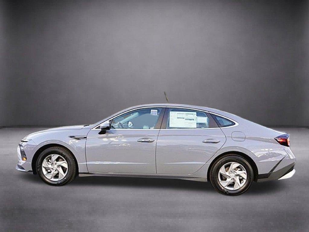 New 2026 Blue Hyundai SE image 9